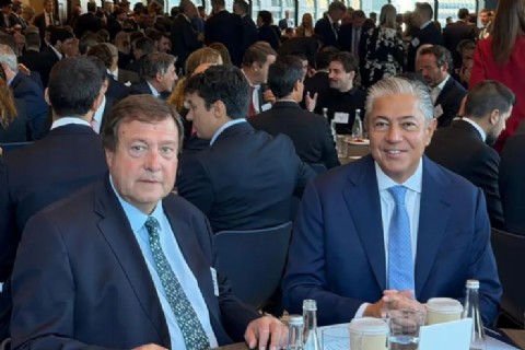 Figueroa participa de un encuentro energético clave en Estados Unidos