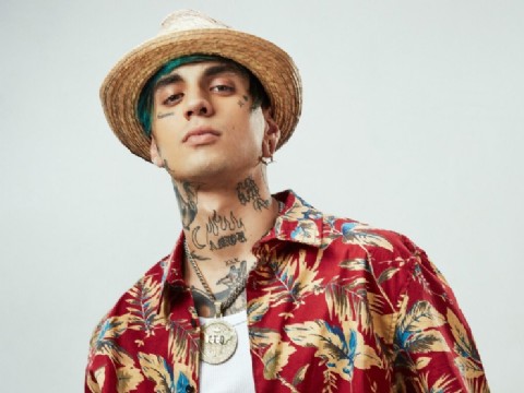 C.R.O: desde Chos Malal al mundo, el artista que desafía los géneros