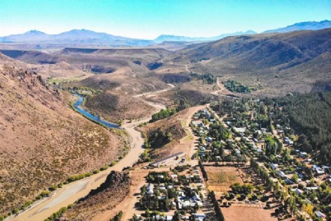 Provincia avanza en el proyecto de una estación de servicios en Varvarco