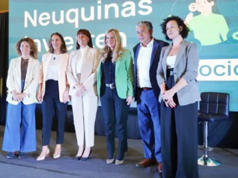 El gobernador participó de la apertura de una jornada técnica de capacitación a mujeres emprendedoras