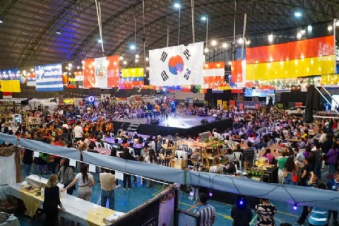 Zapala se prepara para la Fiesta Nacional del Inmigrante y las Colectividades