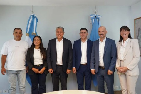 Provincia otorga aportes para obras y equipamiento en Chos Malal, El Sauce y Villa Traful