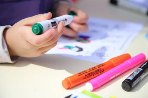 La Provincia concretó el pago a beneficiarios de las becas Gregorio Álvarez