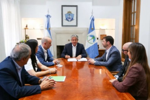 La Provincia firmó un convenio con Naciones Unidas para fortalecer la educación digital