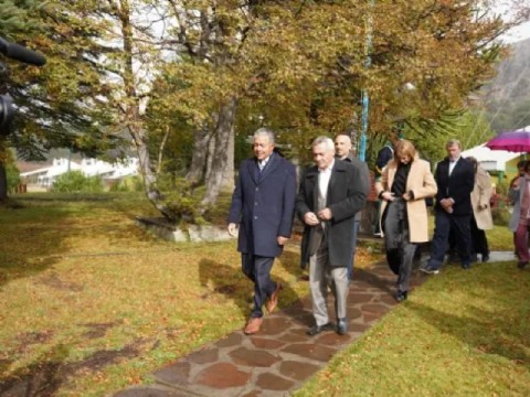 Figueroa anunció que este año se licitará un nuevo tramo de la ruta entre Caviahue y Copahue