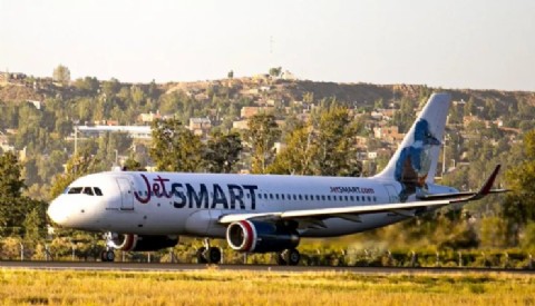 Empresas aéreas suman vuelos a Neuquén para la temporada de verano