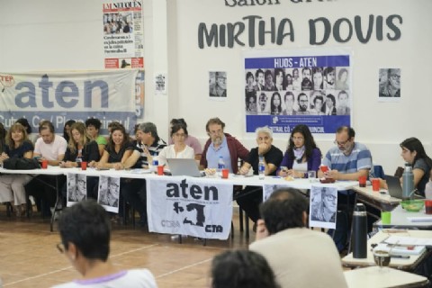 Tras el plenario, ATEN aceptó la propuesta salarial del Gobierno de la Provincia