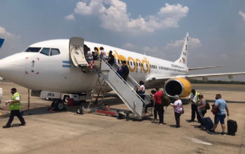 La provincia sancionó a Flybondi con una multa de más de 228 millones de pesos por irregularidades con pasajeros