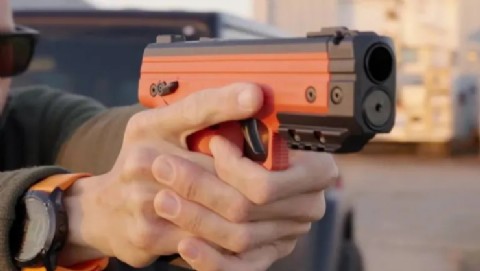 Avanza el proyecto para el uso de armas menos letales en Neuquén