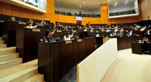 La Cámara Legislativa rechaza pedido de inhabilidad moral y prorroga sesiones ordinarias