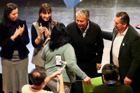 Figueroa anunció el proyecto “Alivilla” para reforzar el suministro eléctrico en Villa La Angostura