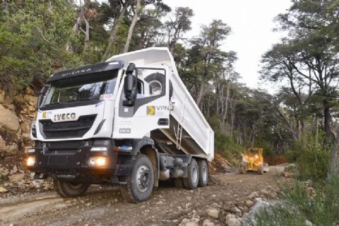 Provincia licita la compra de equipamiento para obras viales