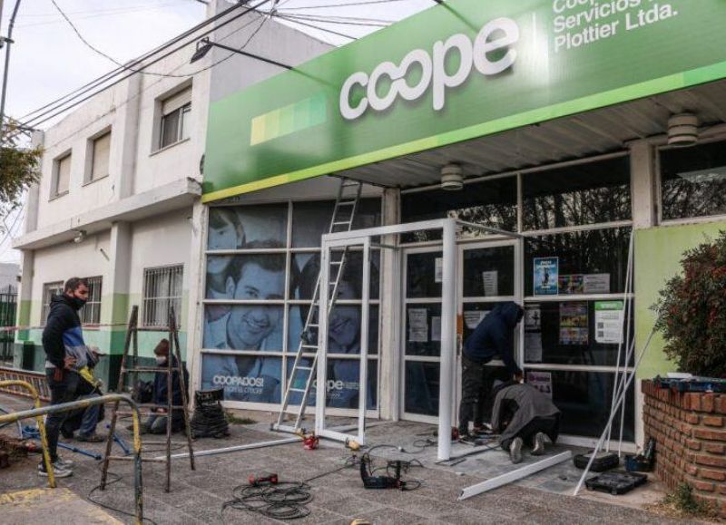 Cierran por 14 días la Cooperativa de luz de Plottier por un caso de COVID-19