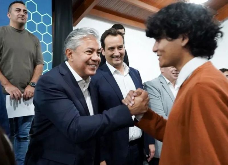 Entregaron 400 certificados de formación a jóvenes y adultos