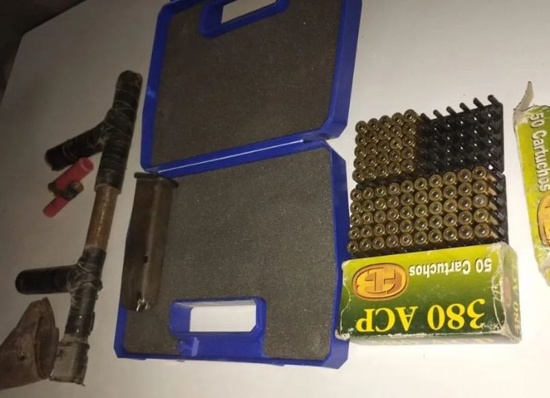 La Policía secuestró municiones, droga y un arma casera en la ciudad de Neuquén