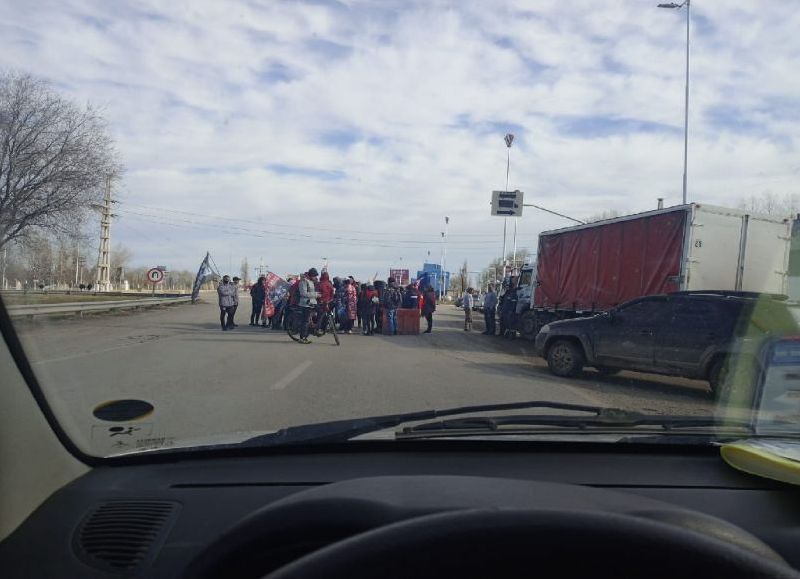 Neuquén – Cipolletti: corte total en los puentes carreteros