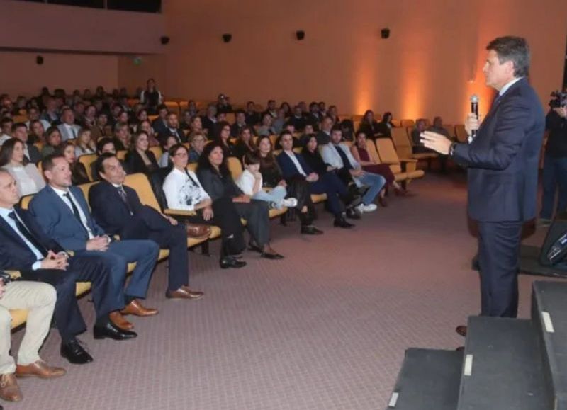 VIDEO | Gaido presentó un nuevo polo gastronómico con estacionamiento subterráneo