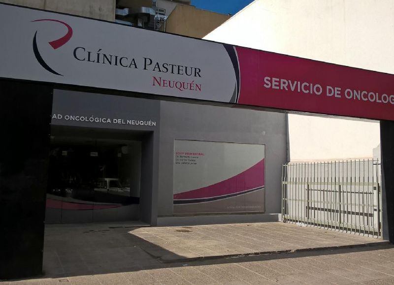 ¡Silencio, hospital! Tres casos confirmados de COVID-19 en la Clínica Pasteur