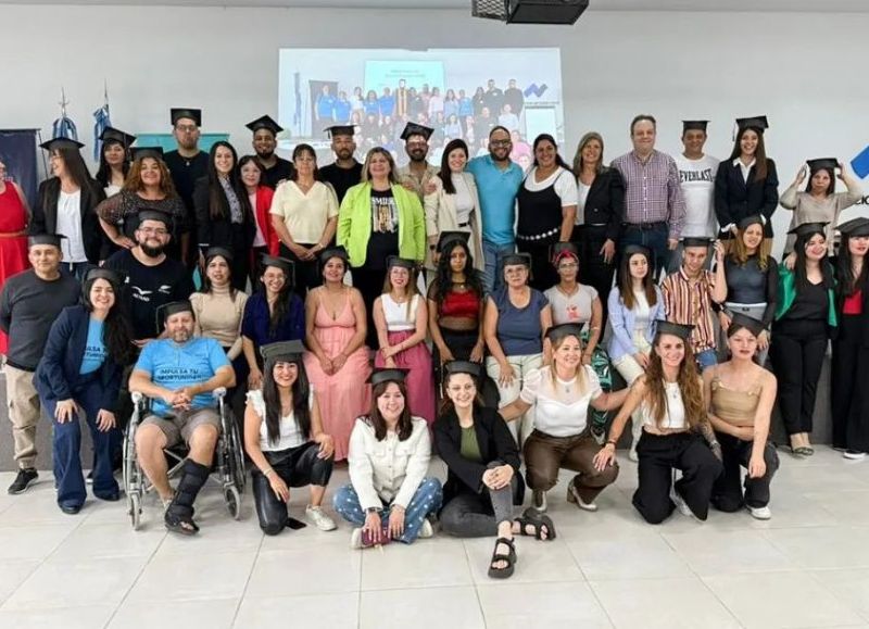 Más de 30 jóvenes neuquinos, egresados como Transformadores Sociales